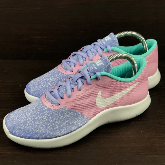 Nike Shoes - NEW Nike Flex Contact